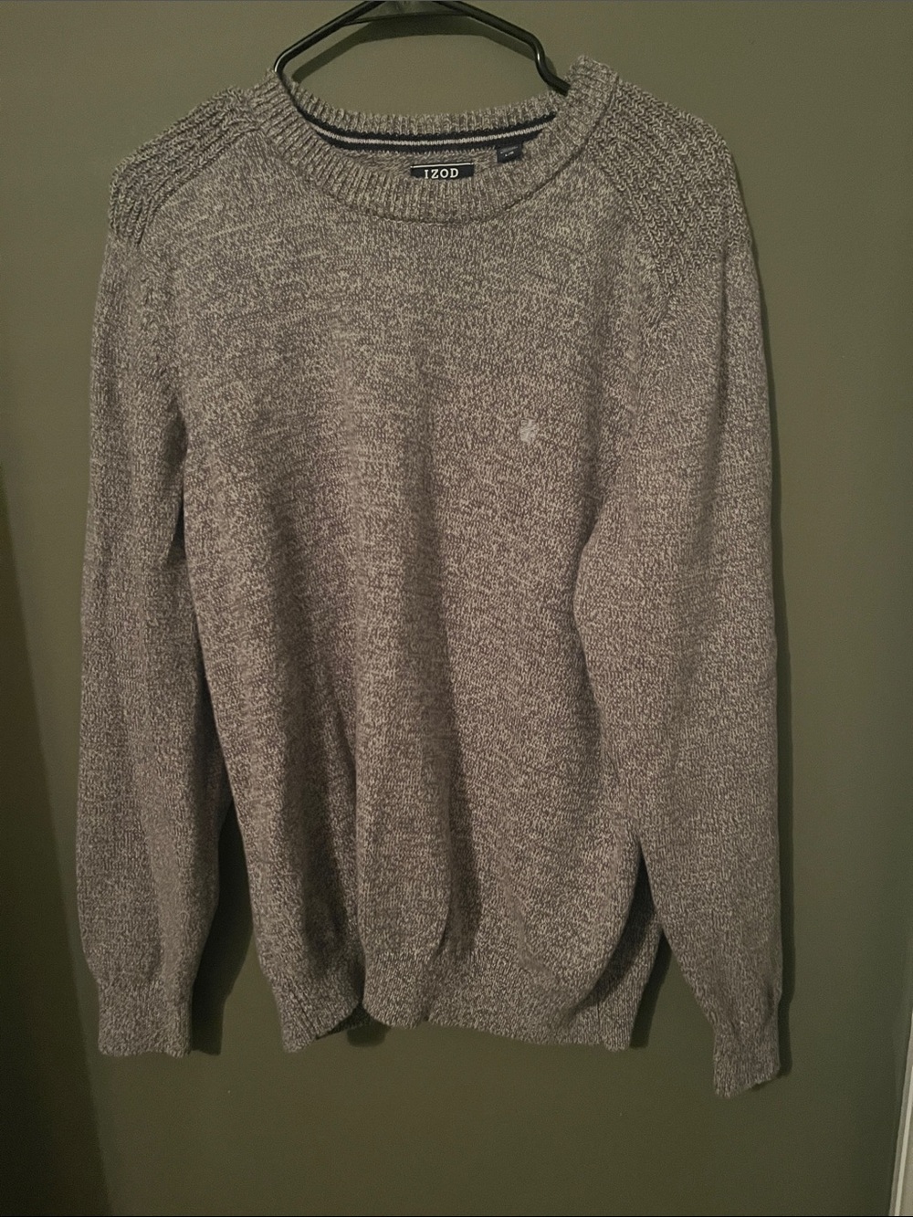 IZOD Men’s Heather Gray Crewneck Pullover